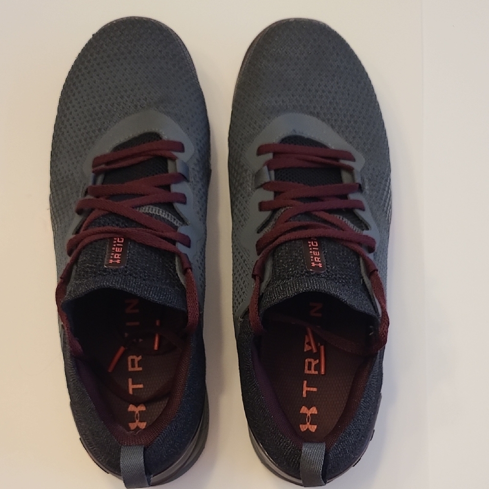 Under Armour Men's Charcoal and Maroon Athletic Shoes